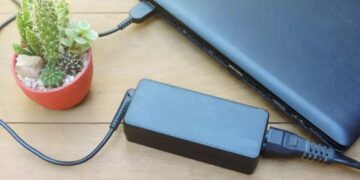 Diferențe între încărcătoare originale și universale pentru laptopurile Asus
